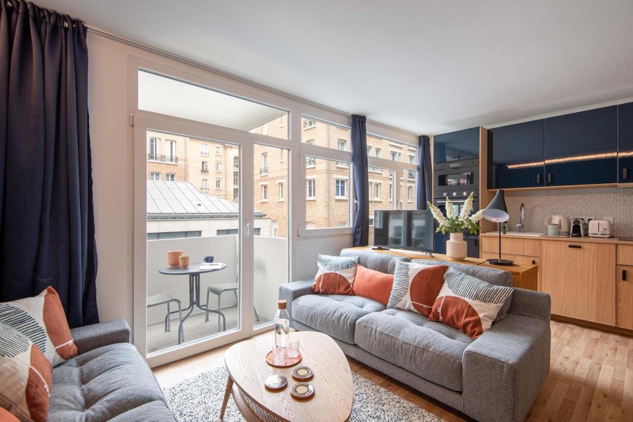 New - Appt Style Le Corbusier Avec Balcon - 8 Pers Apartment Париж Екстериор снимка