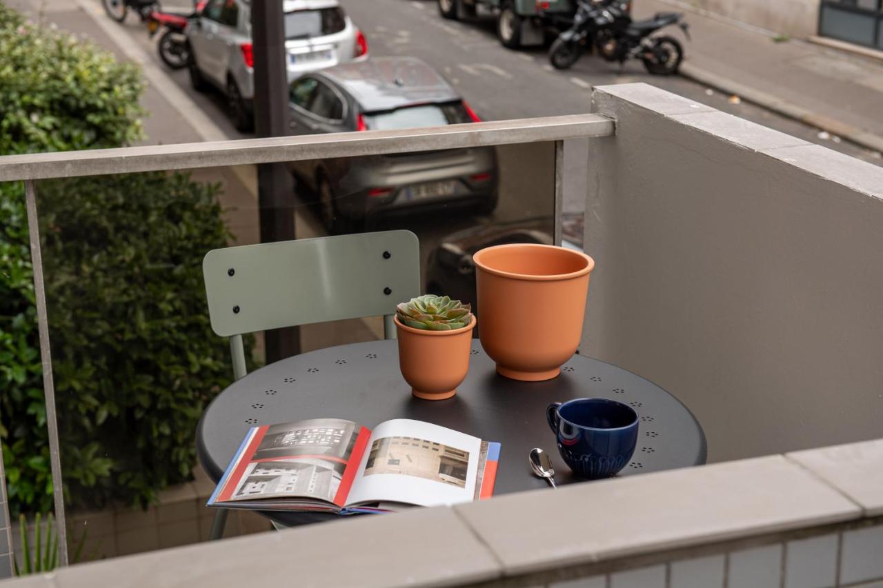 New - Appt Style Le Corbusier Avec Balcon - 8 Pers Apartment Париж Екстериор снимка